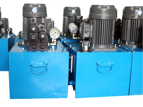 立式液壓系(xi)統成品區