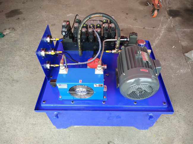 硫化(huà)機液壓系(xi)統